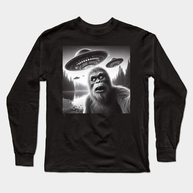 Funny bigfoot sasquatch ufo selfie Long Sleeve T-Shirt by TomFrontierArt